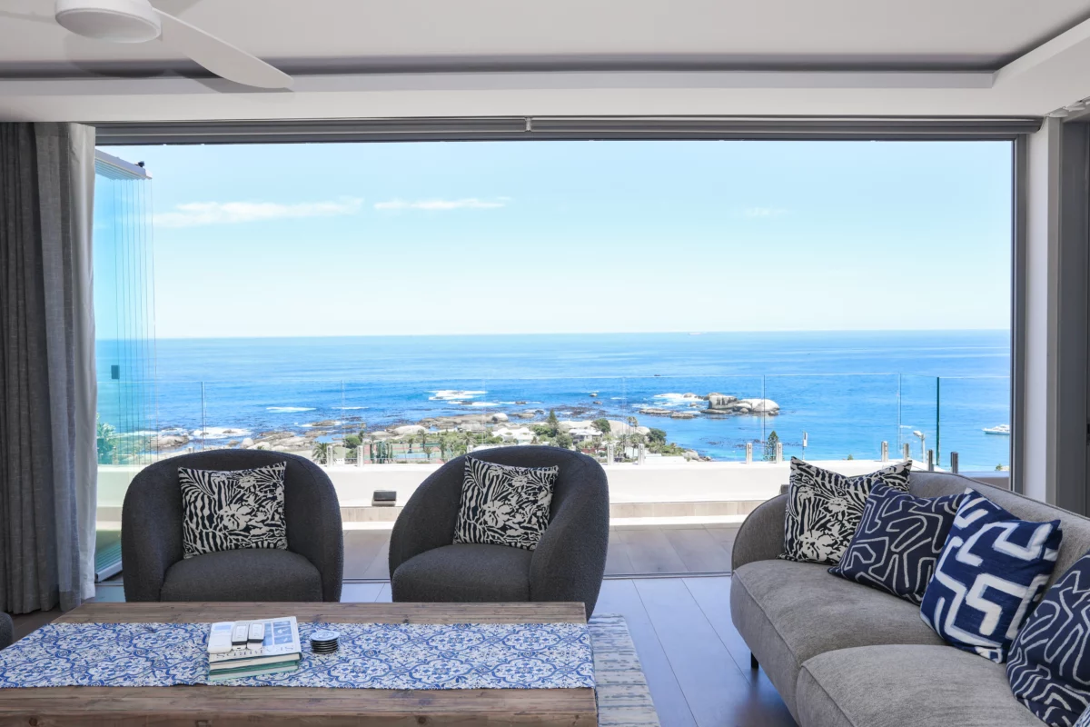 Why Frameless Glass Is a Popular Choice for Luxury Estates